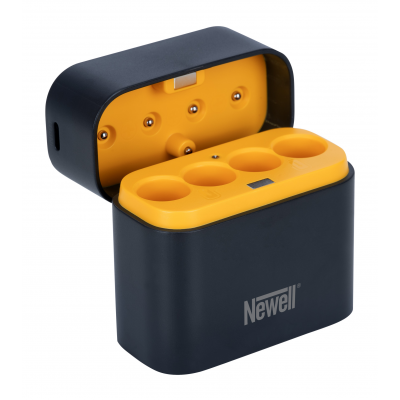 Ładowarka 4-kanałowa Newell do akumulatorów Li-ion + 4 akumulatory Li-ion AA 2200mAh