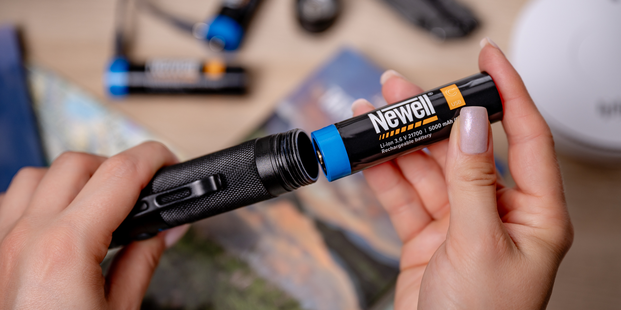 mdronpl-akumulator-newell-21700-usb-c-5000-mah-2-szt-blister-04.jpg