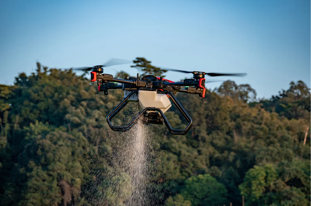 mdronpl-dron-xag-p100-02.jpg