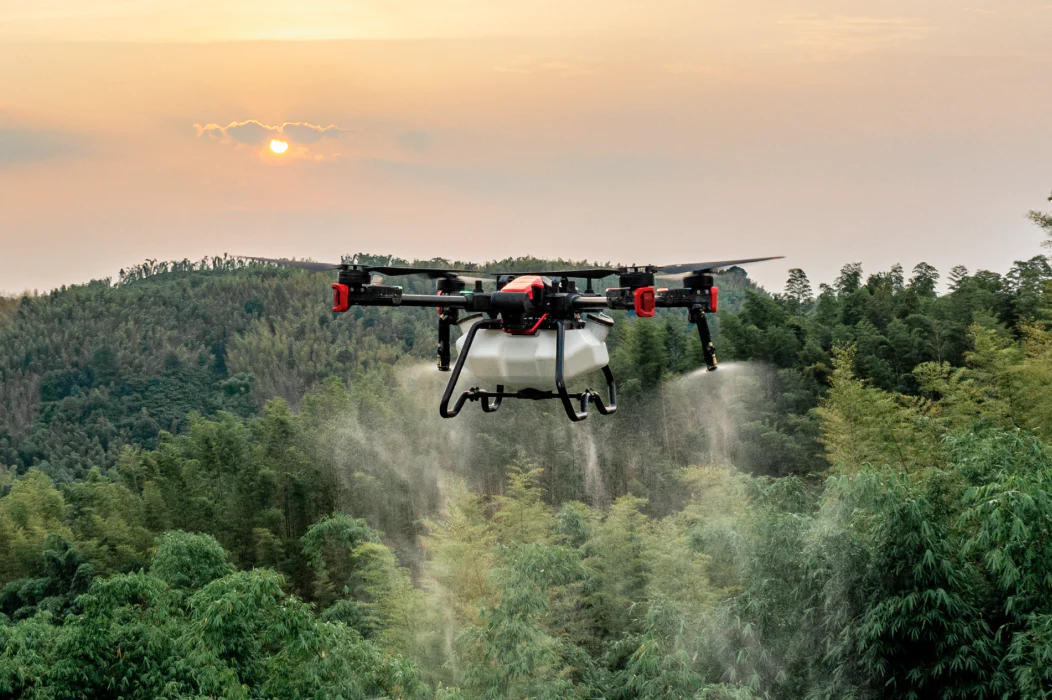 mdronpl-dron-xag-p100-03.jpg