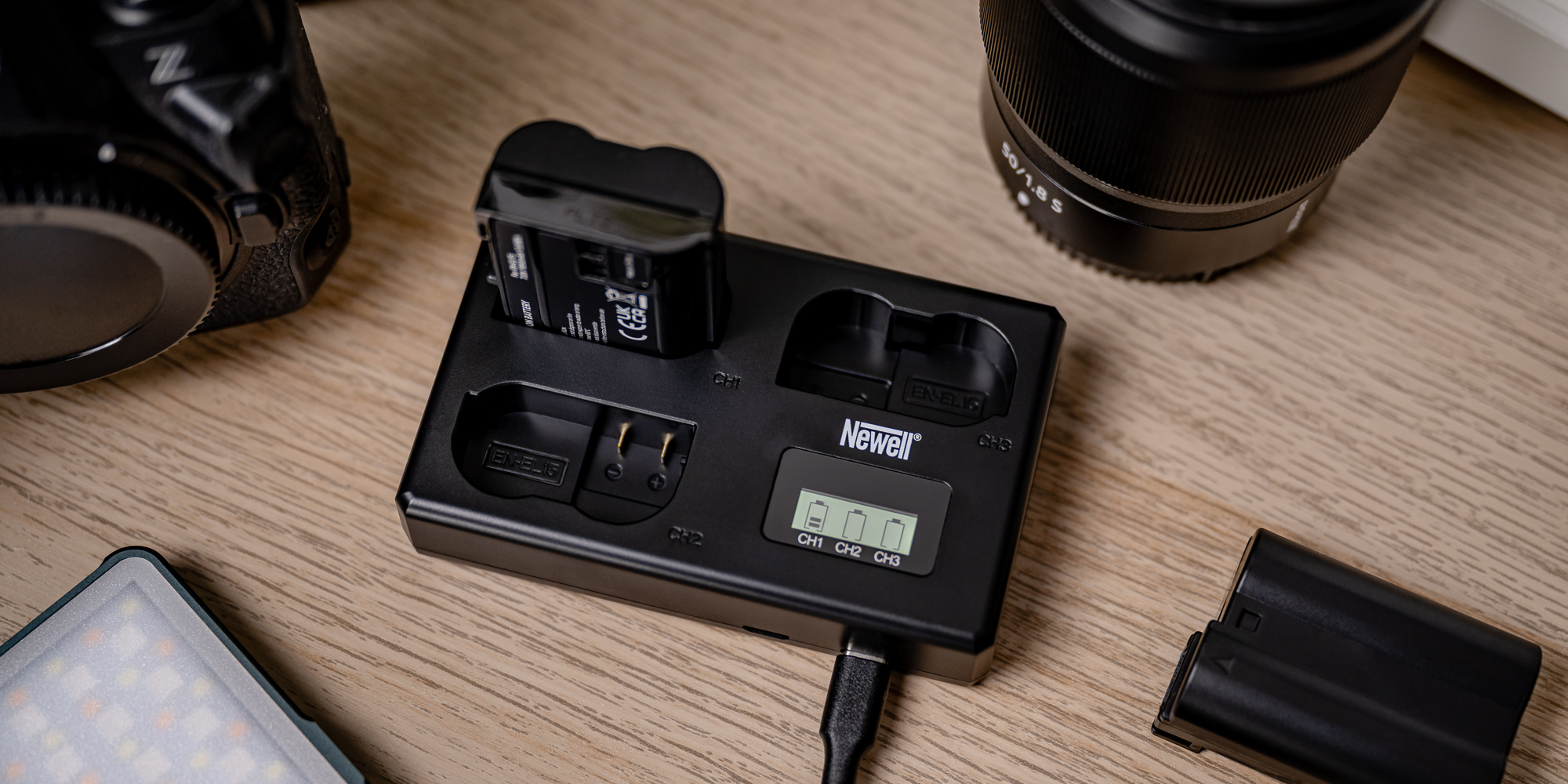 mdronpl-ladowarka-trojkanalowa-newell-tt-usb-c-do-akumulatorow-en-el15-do-nikon-07.jpg