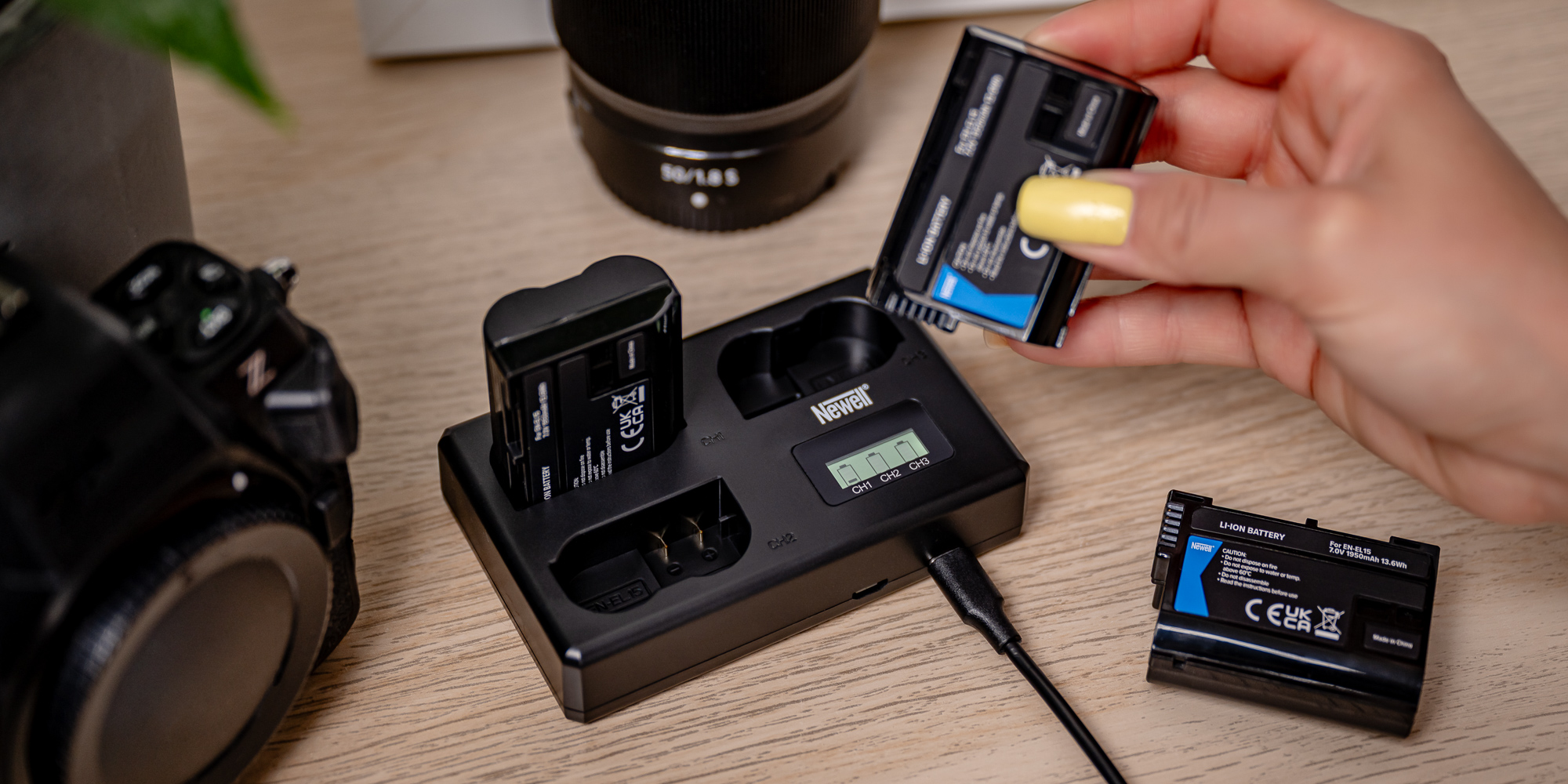 mdronpl-ladowarka-trojkanalowa-newell-tt-usb-c-do-akumulatorow-en-el15-do-nikon-08.jpg