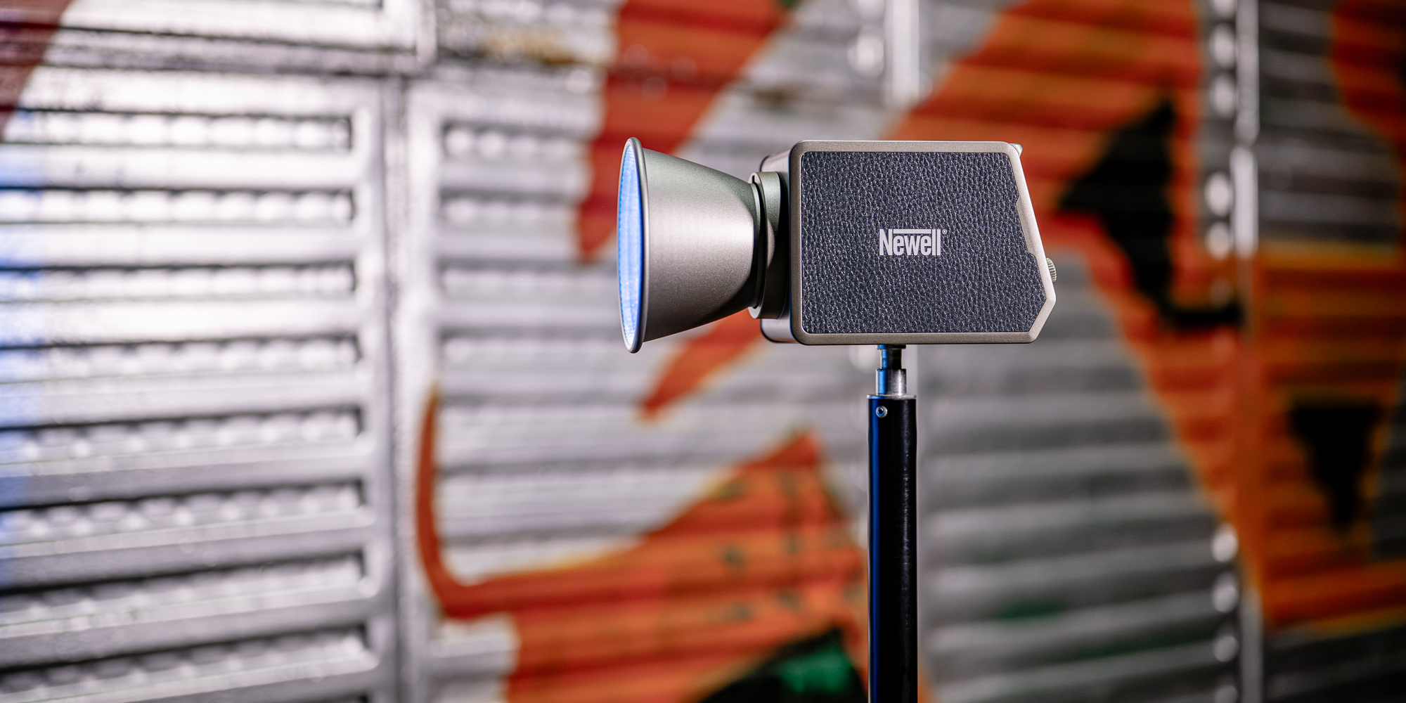 mdronpl-lampa-led-newell-zora-60-rgb-10.jpg