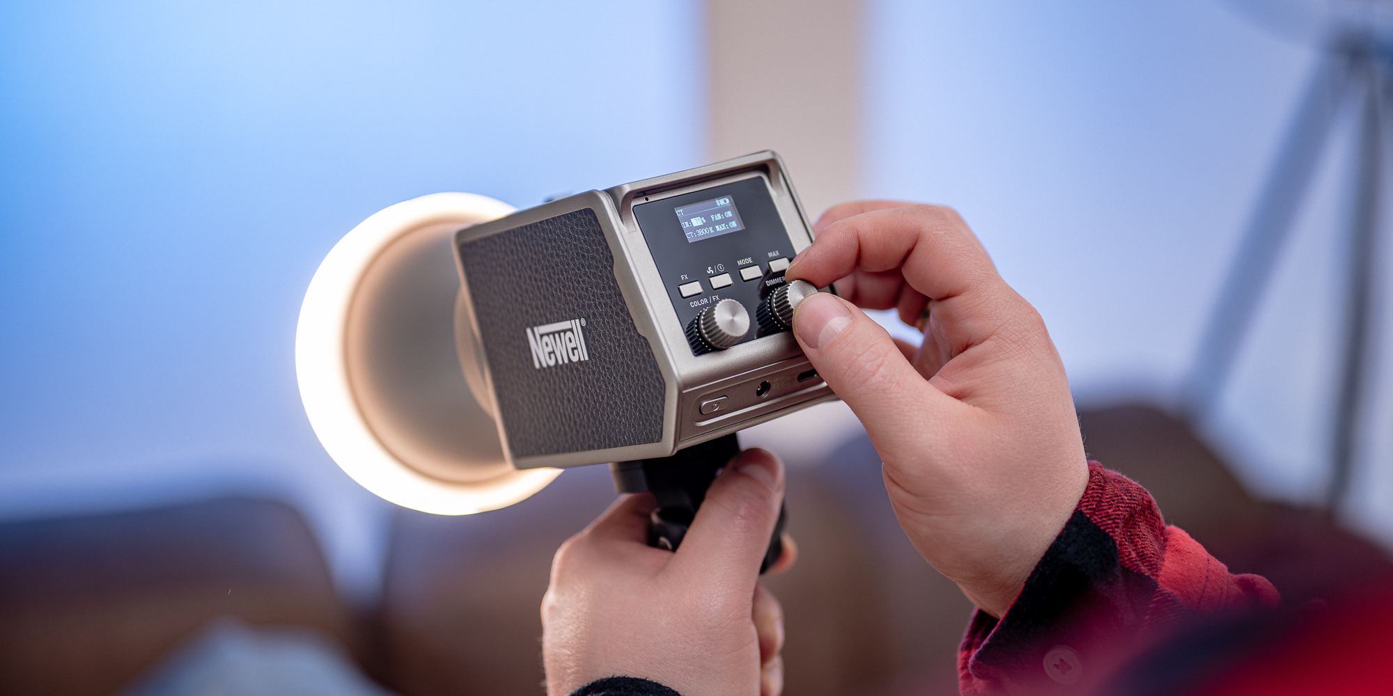 mdronpl-lampa-led-newell-zora-60-rgb-13.jpg