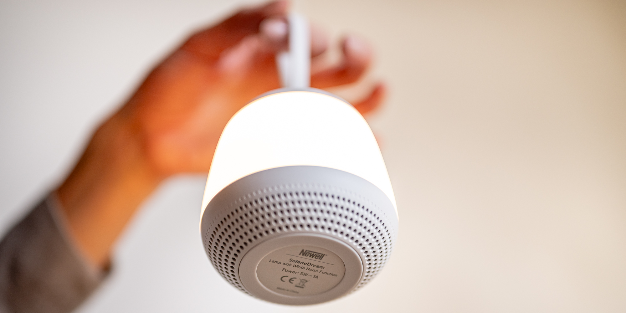 mdronpl-lampka-nocna-led-newell-selenedream-z-funkcja-bialego-szumu-05.jpg