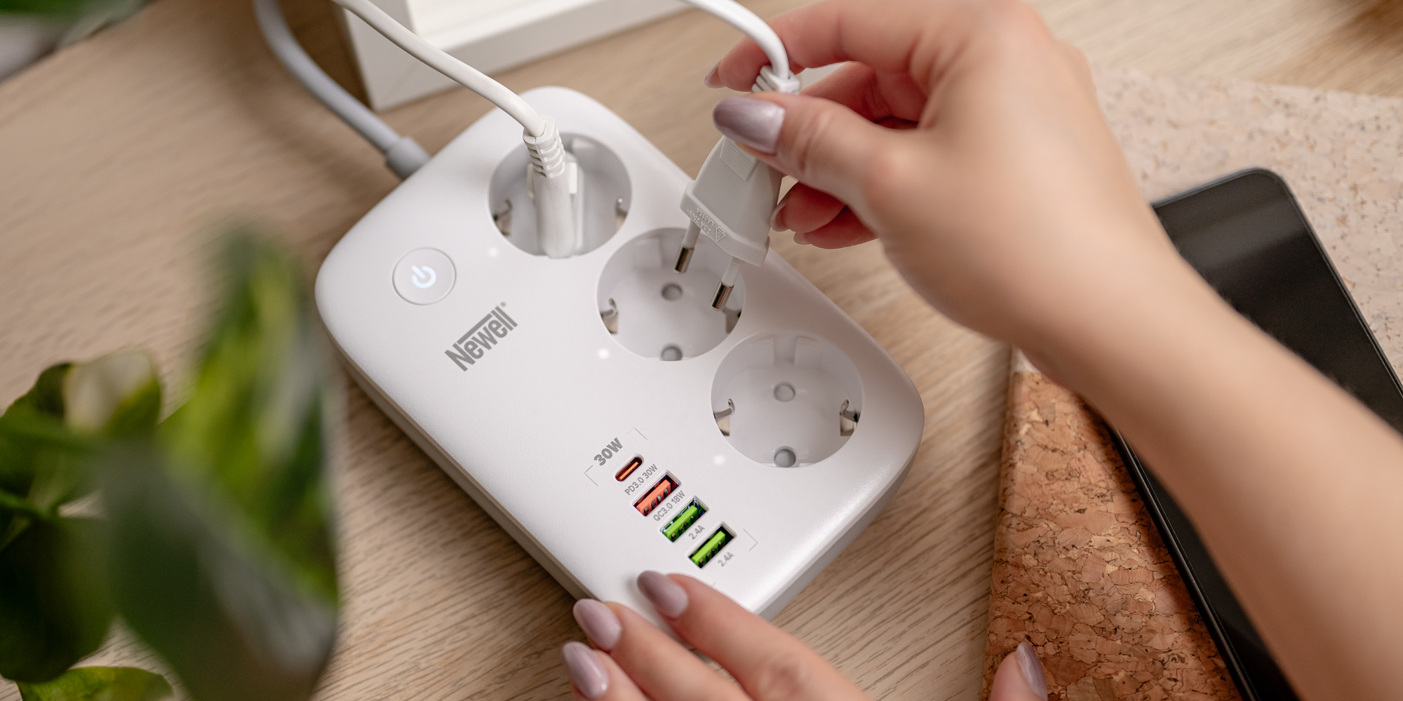 mdronpl-listwa-zasilajaca-newell-power-office-wifi-pd-30w-04.jpg