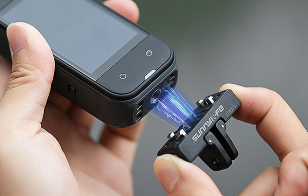 mdronpl-magnetyczny-adapter-montazowy-sunnylife-do-insta360-x5-ace-ace-pro2-1-02.jpg