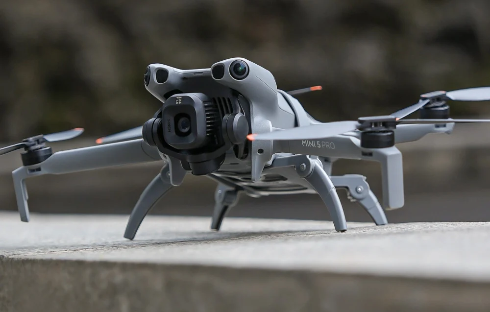 mdronpl-podwozie-sunnylife-do-mini-5-pro-szare-02.jpg