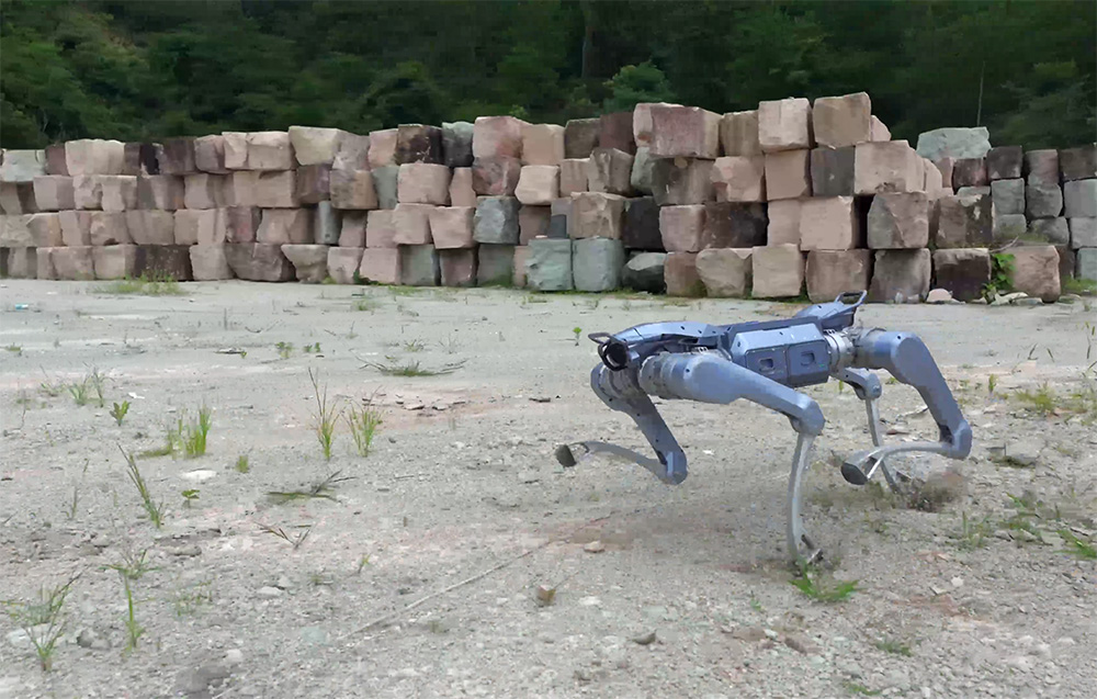 mdronpl-robot-czworonozny-unitree-a2-pro-07.jpg