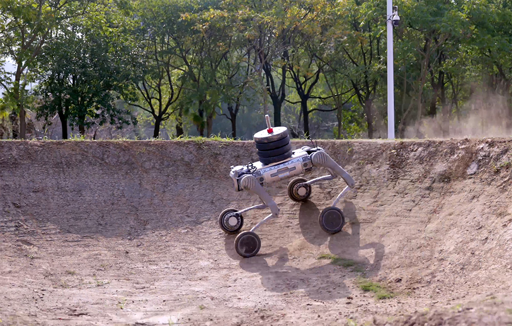 mdronpl-robot-czworonozny-unitree-b2-w-05.jpg