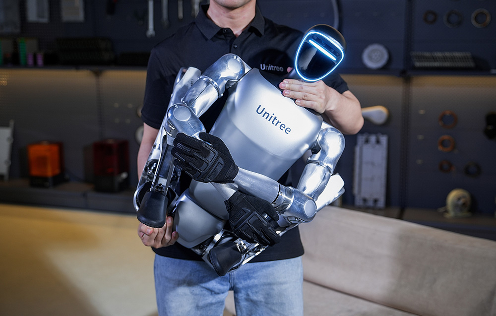 mdronpl-robot-humanoidalny-unitree-g1-edu-08.jpg