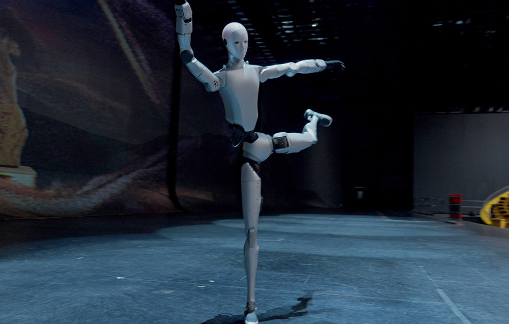 mdronpl-robot-humanoidalny-unitree-h2-edu-smart-03.jpg