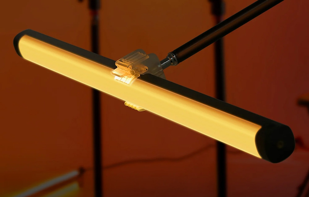 mdronpl-rurowa-lampa-led-neewer-tl60-20w-03.jpg