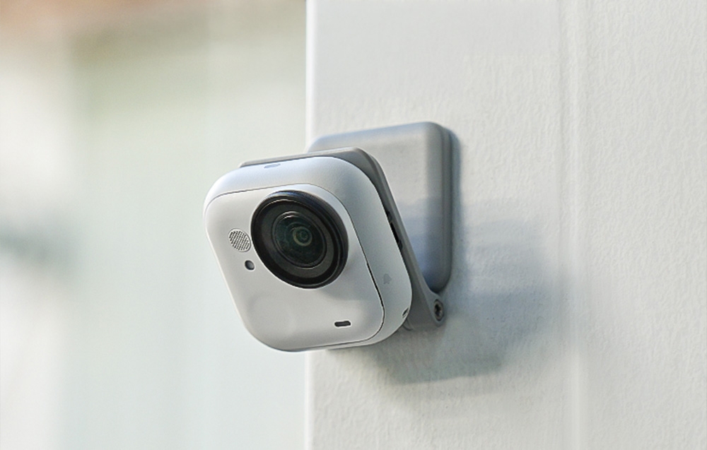 mdronpl-sunnylife-uniwersalny-magnetyczny-uchwyt-z-odchyleniem-180-i-obrotem-360-do-mini-kamer-osmo-nano-insta360-go-02.jpg
